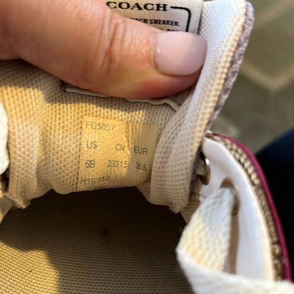 Coach colorful sneakers. - Picture 14 of 14